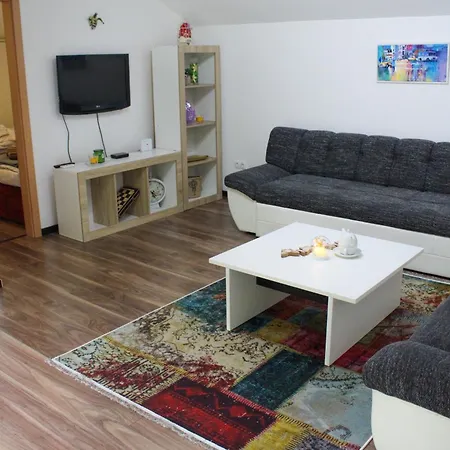 アパート Nadja&dani *