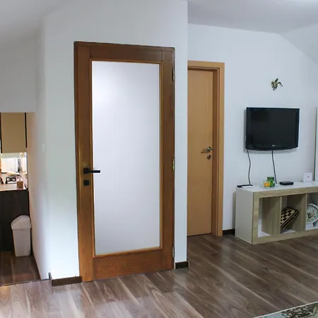 Nadja&dani クレン・ヴァクフ