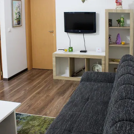 Nadja&dani クレン・ヴァクフ