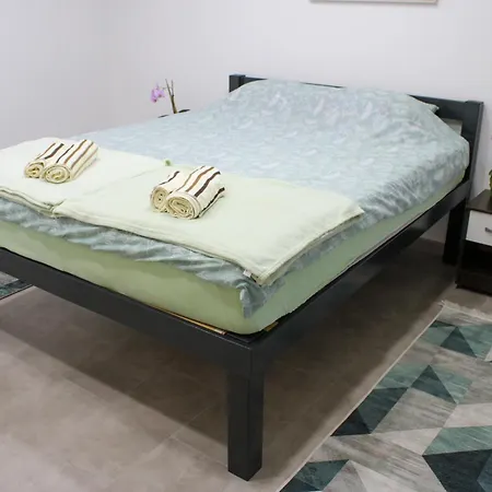 Nadja&dani アパート *