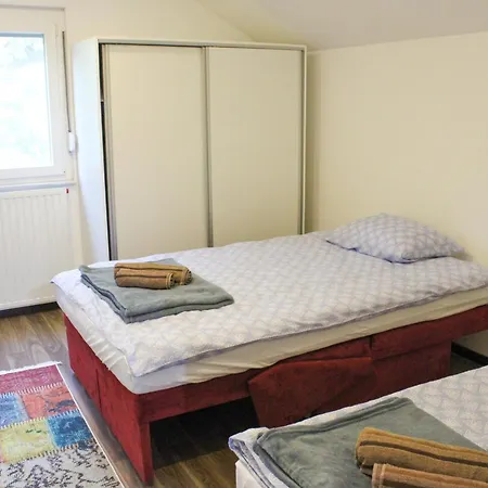 Nadja&dani アパート